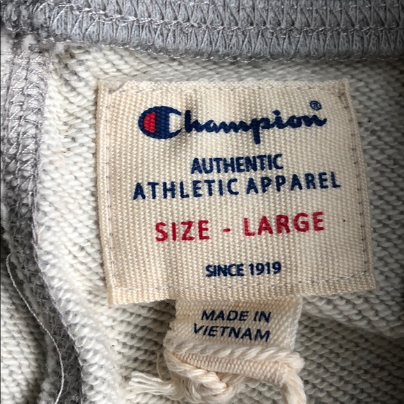 🆕 Champion Men’s L grey shorts - Picture 5 of 7